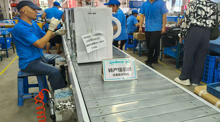 首檢把關(guān)，生產(chǎn)過(guò)程的質(zhì)量環(huán)節(jié)