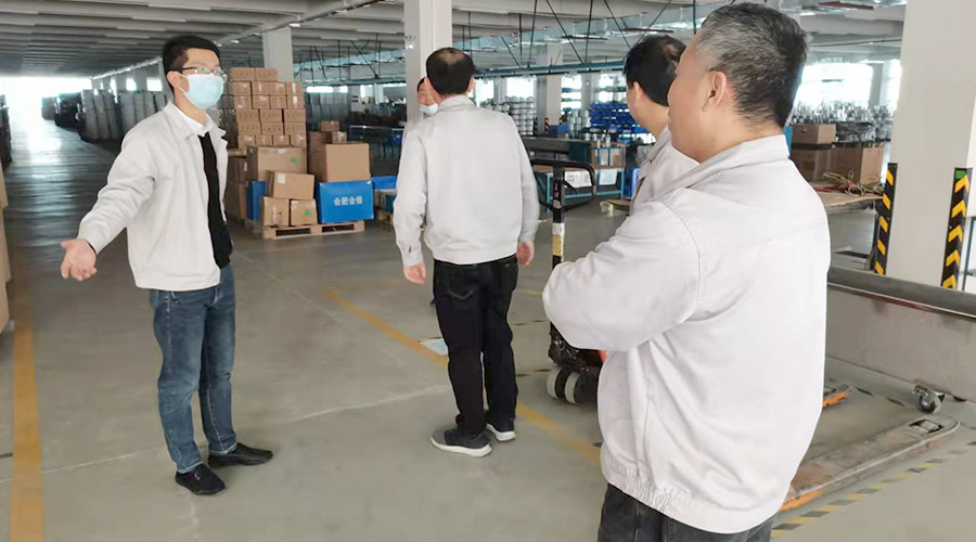 查隱患 防事故！金環(huán)電器領(lǐng)導開展節(jié)前安全檢查